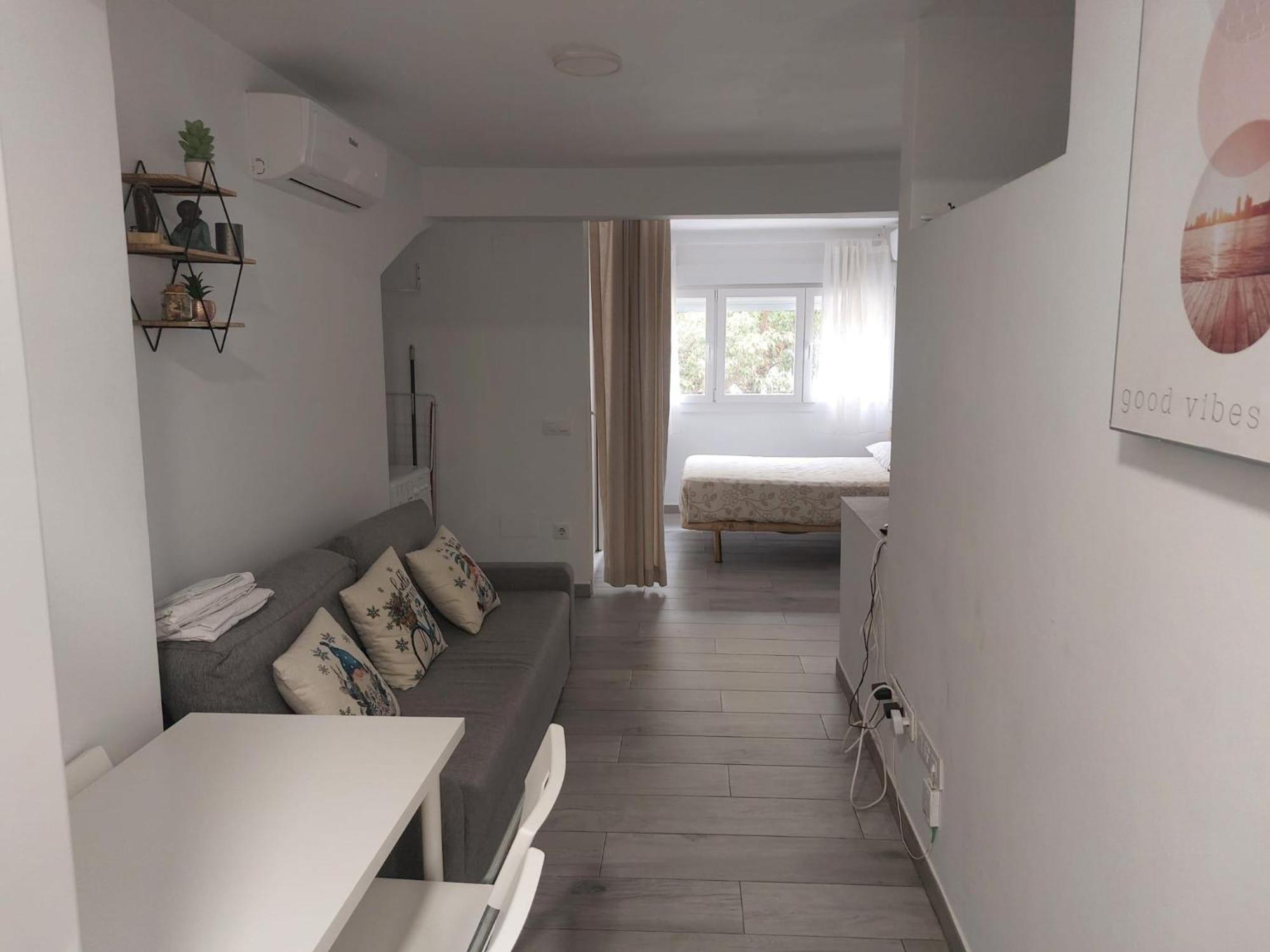 Appartamento Charming Up To 4 Persons 3 Min To Metro *