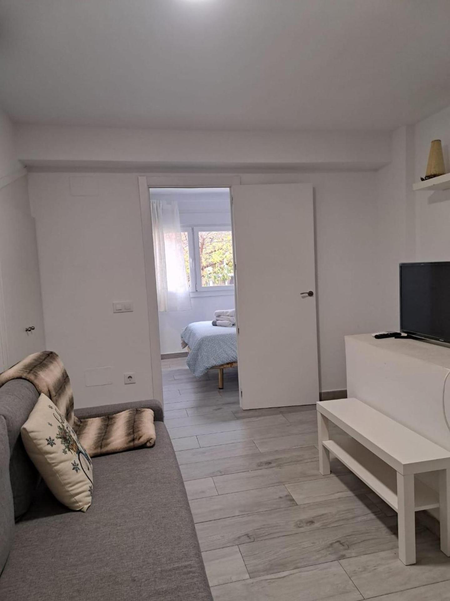 Charming Up To 4 Persons 3 Min To Metro Appartement *